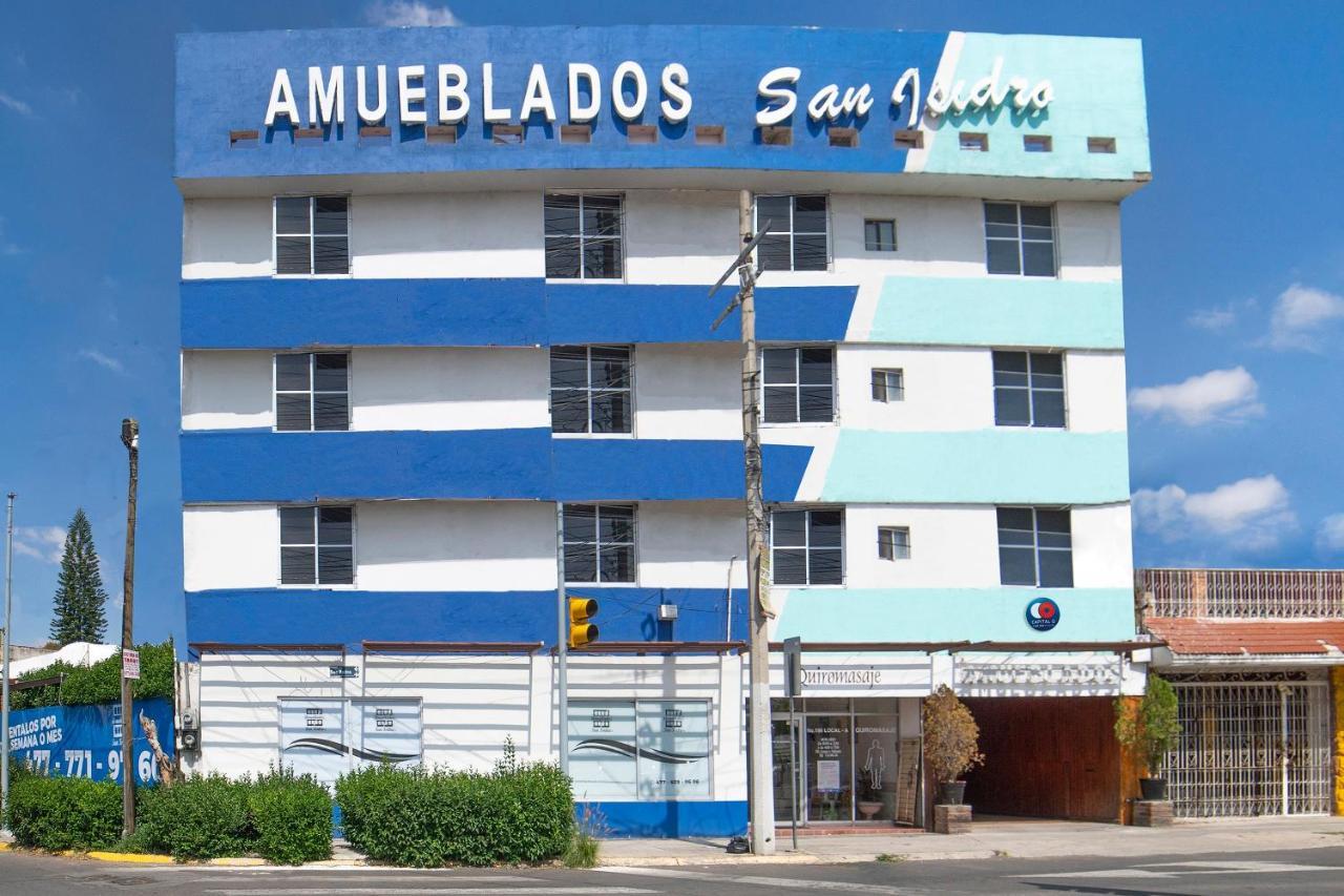 Отель Amueblados San Isidro Леон Экстерьер фото
